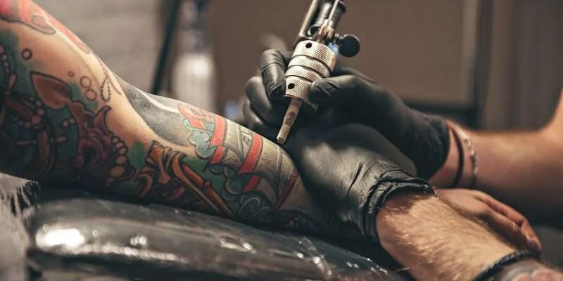 como se hacen los tatuajes