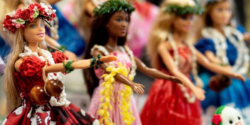 cuál es la verdadera historia de Barbie