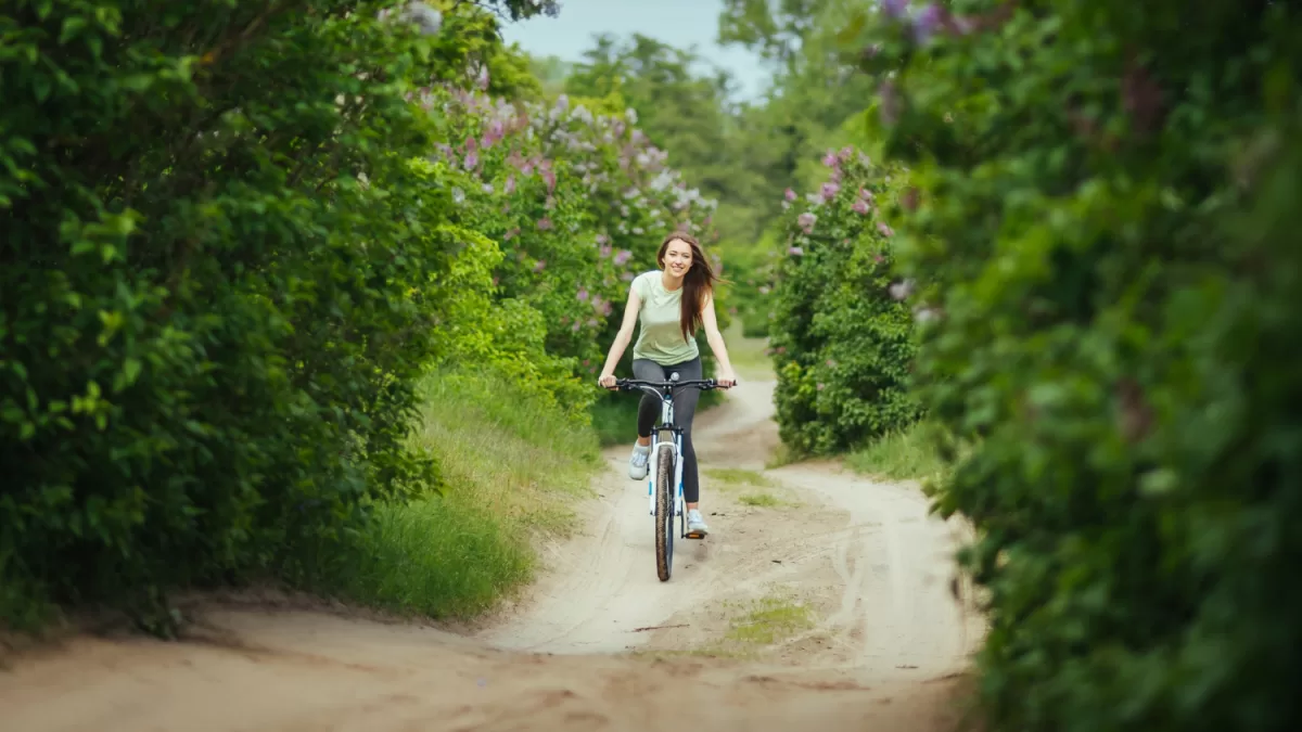 ¿Cuántas calorías pierdes al andar en bicicleta?